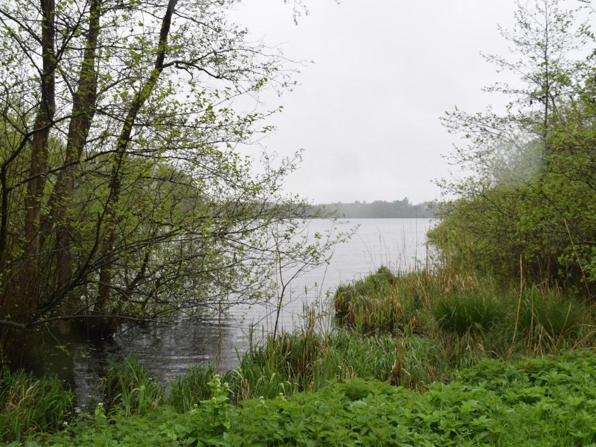 Flat In Eutin On The Kleiner Eutiner See Lake Eksteriør bilde