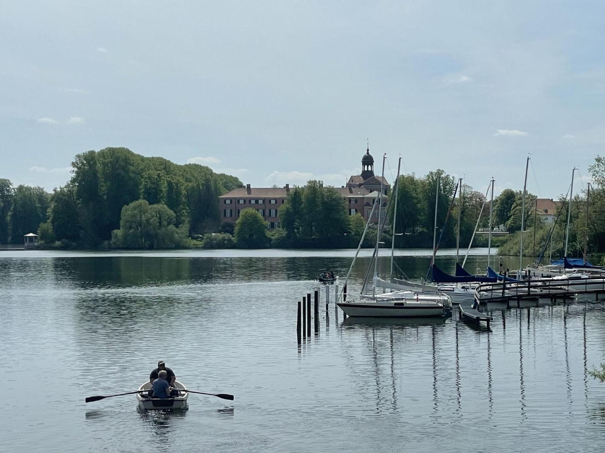 Flat In Eutin On The Kleiner Eutiner See Lake Eksteriør bilde